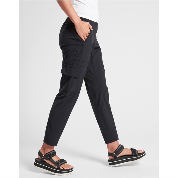 NWOT ATHLETA Chelsea Cargo Black Pants - Picture 2 of 9